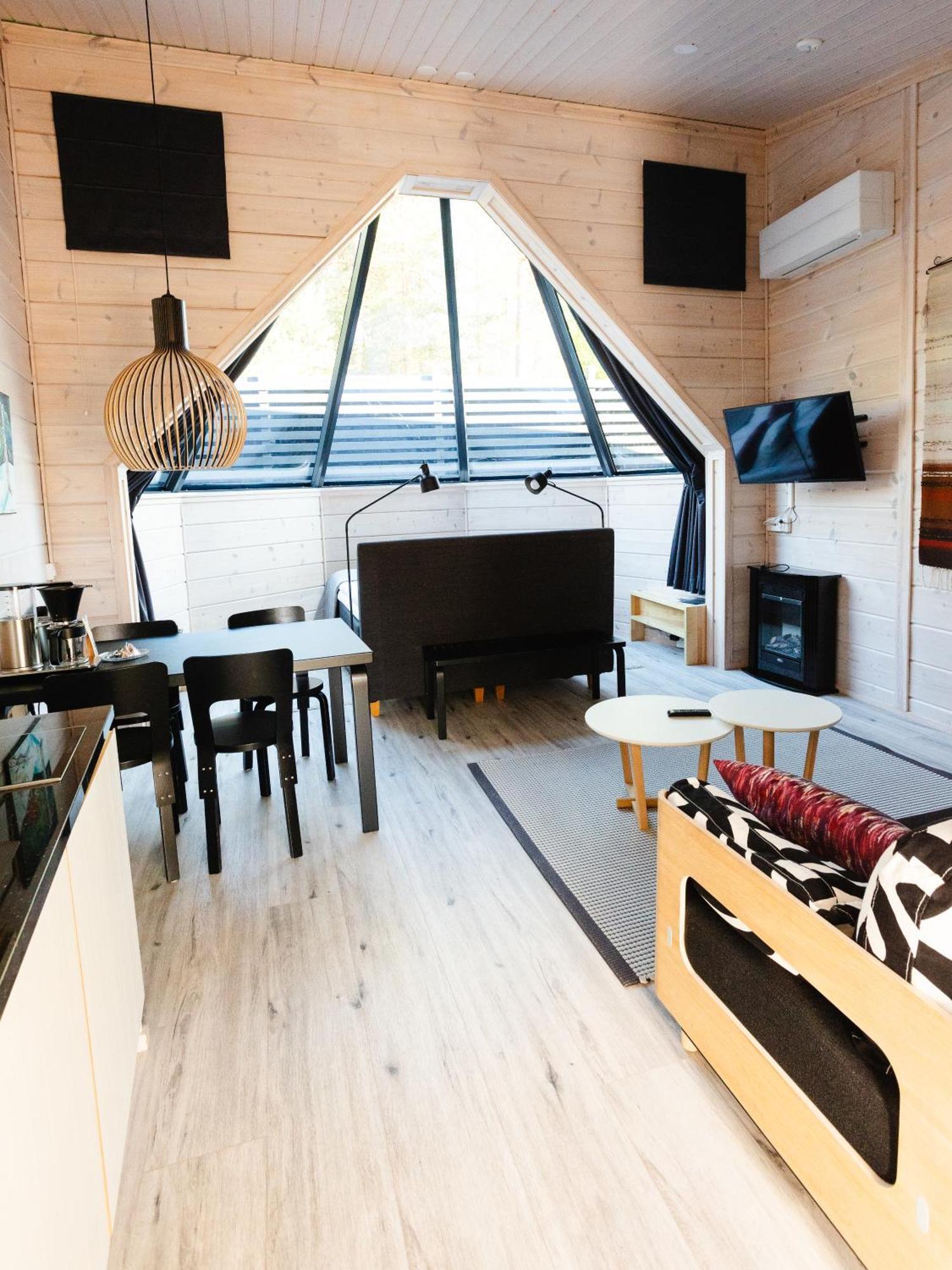 Hotel Pyhae Igloos Pyhätunturi Esterno foto